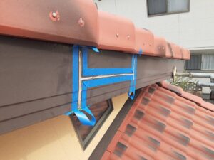 愛知県知立市の破風板塗装　シーリング養生