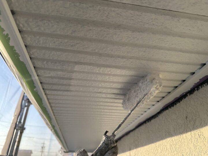 軒天塗装 2回目塗布