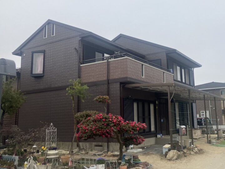 ブラウンカラーで重厚感ある上品な佇まいへ✨愛知県碧南市K様邸｜塗り替え屋本舗　1158