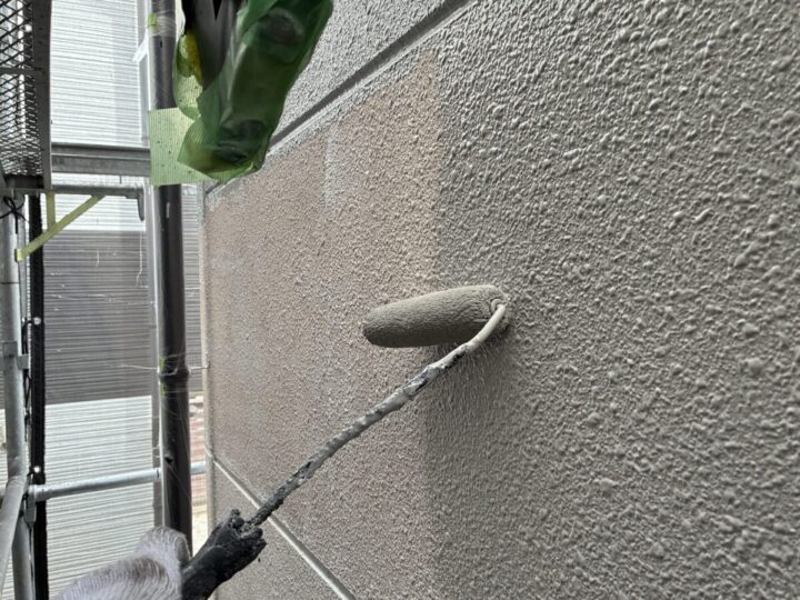 外壁中塗り①