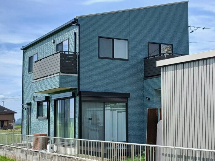 夏の青々とした田園風景にも映える爽やかなブルーへ🐬　｜愛知県安城市　O様邸｜愛知県安城市、西尾市の塗り替え屋本舗　1195