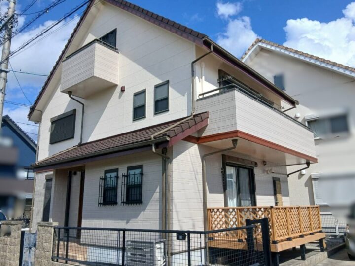 落ち着きと明るさが調和した上品なツートンカラーの外観に✨愛知県西尾市 M様邸｜塗り替え屋本舗　1209